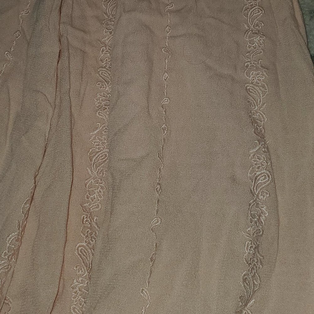 Torrid Peach Embroidered Elastic A-Line Skirt || sz 2 - Picture 11 of 14
